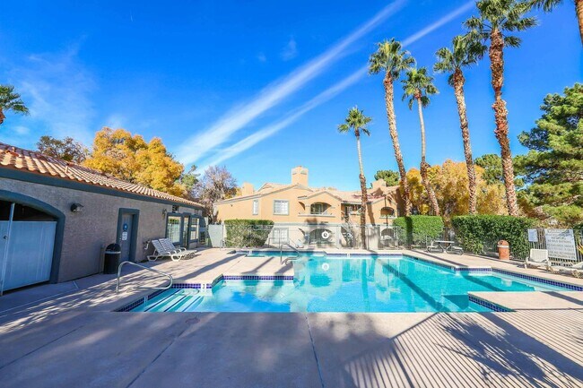 Foto del edificio - 230 Mission Newport Ln