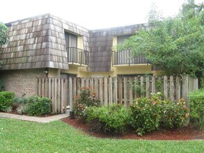 Building Photo - 5576 Malt Dr