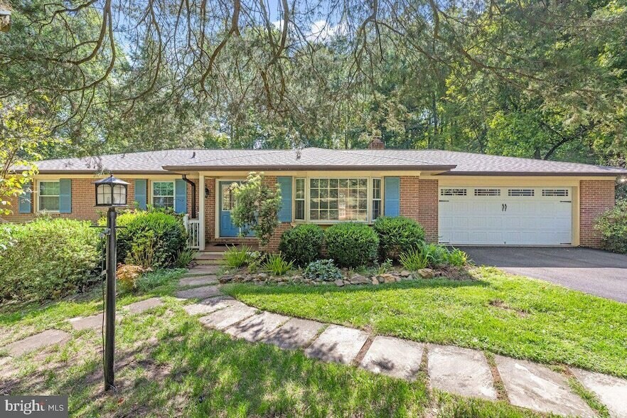 Foto principal - 39225 Foxhill Rd