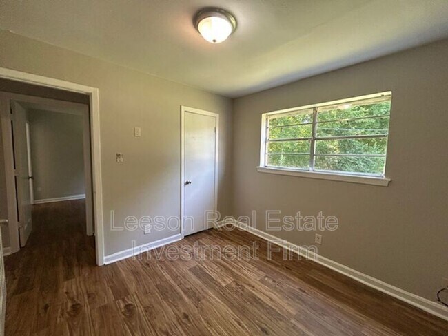 Foto del edificio - 1409 N Gibson Cir
