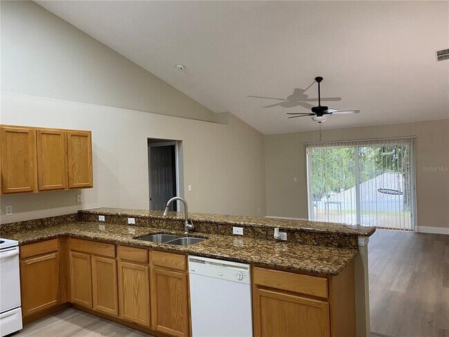 Foto del edificio - 1226 Windy Bluff Dr