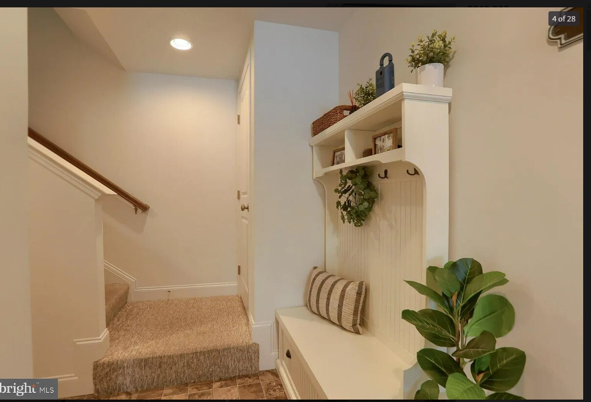 Foto principal - 3204 Greenwood Wy
