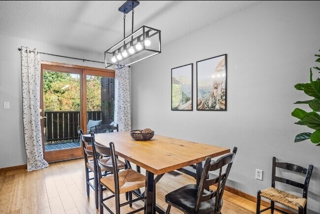 Foto del edificio - 1207 Cambria Ct