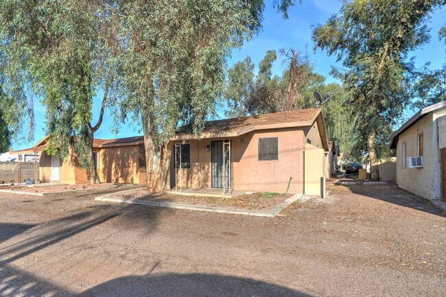 Foto del edificio - 9316 E Balsam Ave