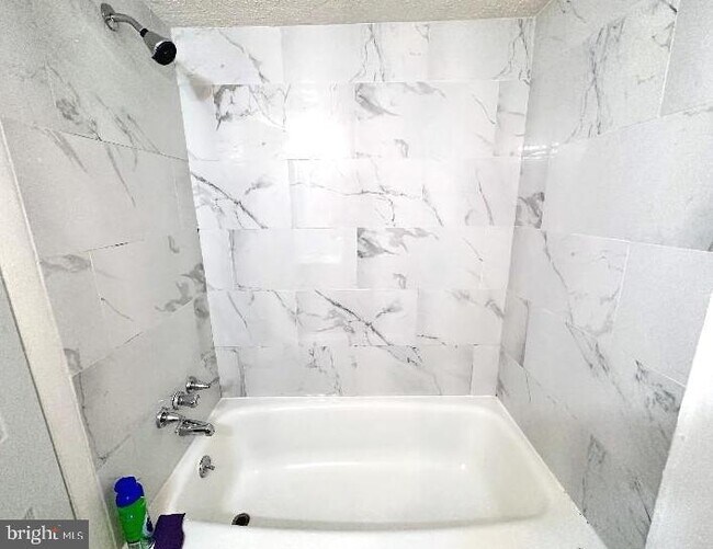 Foto del edificio - 2629 Parkside Terrace