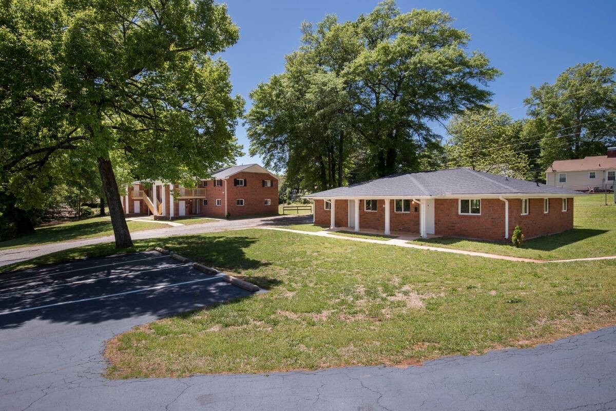 Foto principal - 88 W Park Dr