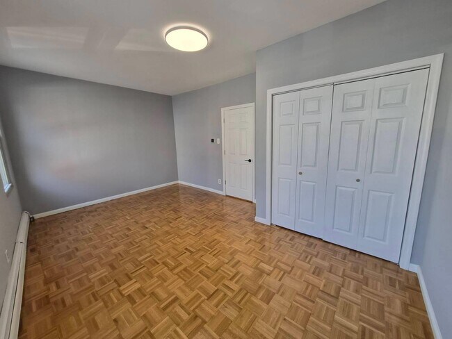 Foto del edificio - 543 West Side Ave
