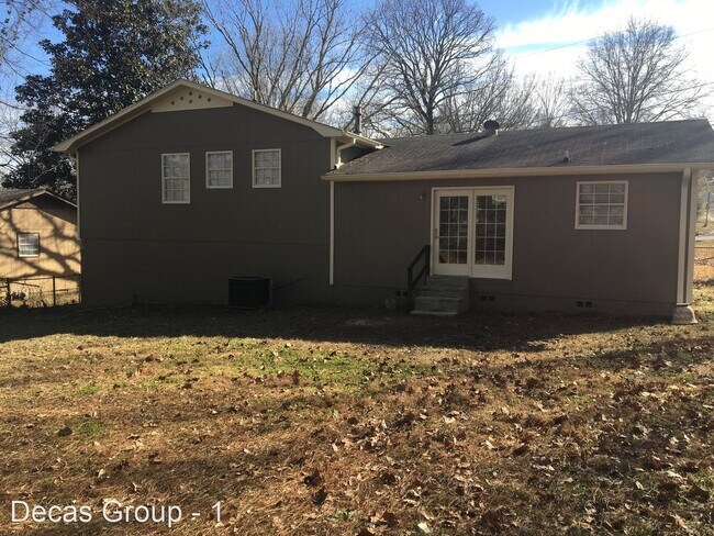 Building Photo - 3 br, 2 bath House - 500 20th Ave NE