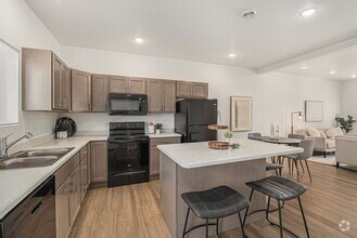 Building Photo - 41Six