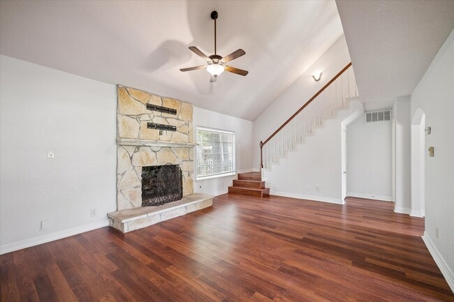 Building Photo - 23906 Northcrest Dr