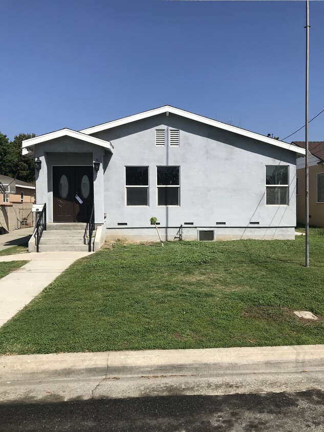 Foto principal - 8647 Abilene St