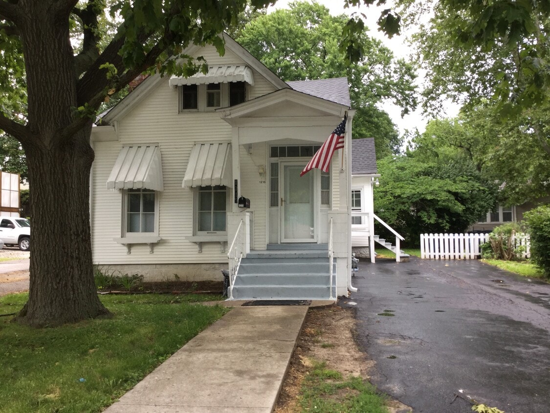 Foto principal - 1215 Liberty St