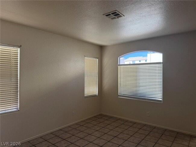Building Photo - 7821 Sungrove Ct