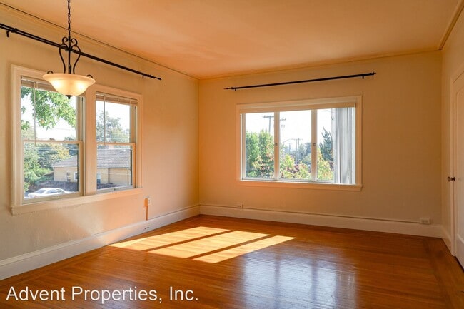 Building Photo - 2 br, 1 bath House - 400 Avon Street # 3