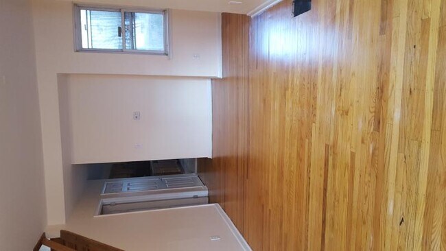 Foto del edificio - 533 N 33rd St