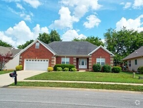 Building Photo - 1013 Angelica Ct