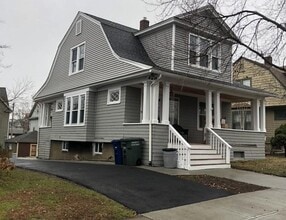 Building Photo - 70 Clarkson St
