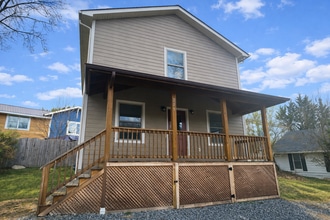 Building Photo - 209 Delmar St