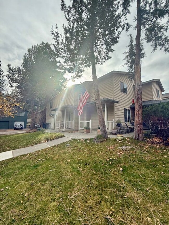 Foto del edificio - 1290 NW Knoxville Blvd