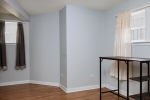 Foto del edificio - 6345 N Washtenaw Ave