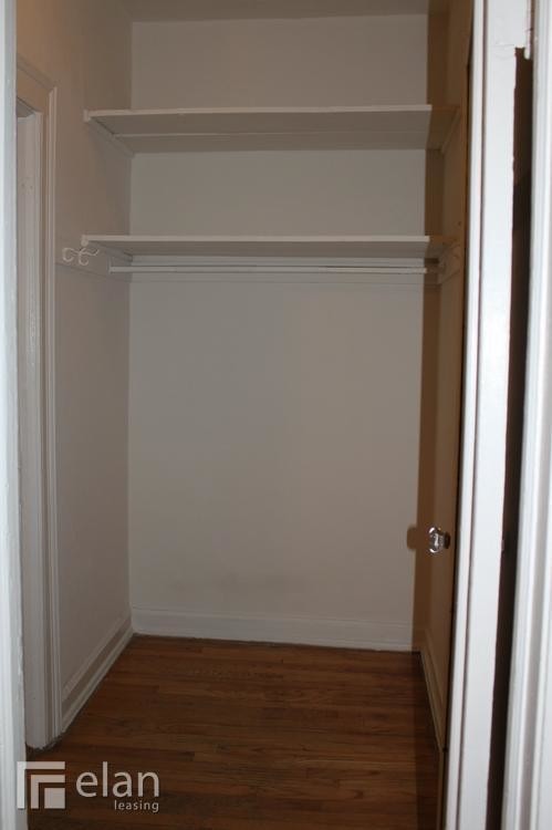 Building Photo - 0 bedroom in CHICAGO IL 60613
