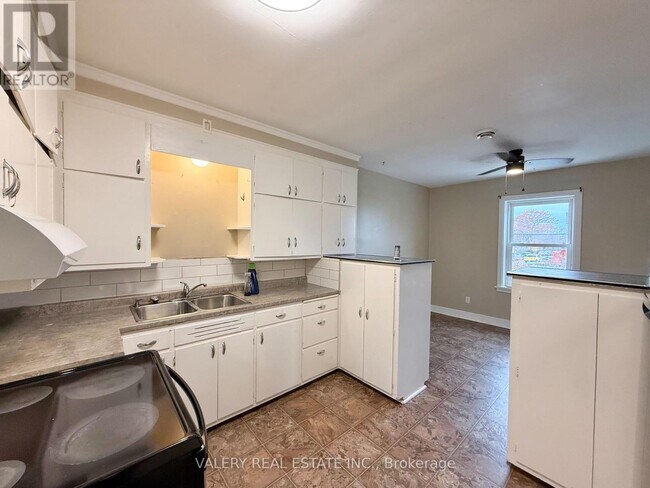 Photo du bâtiment - 26 Talbot St W