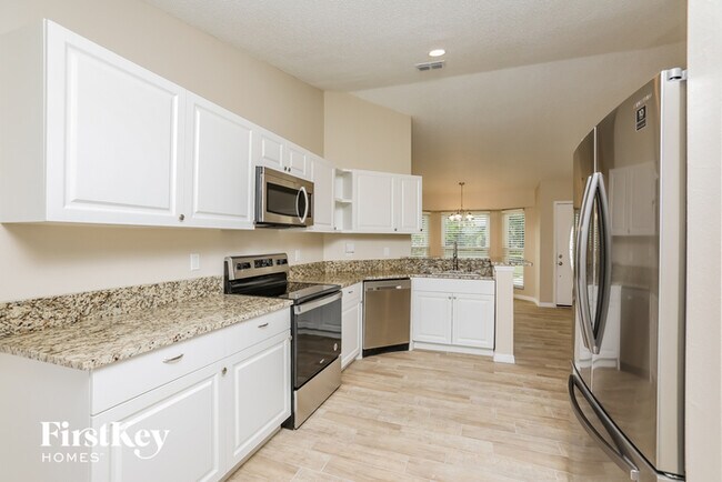 Building Photo - 2036 Newmark Dr