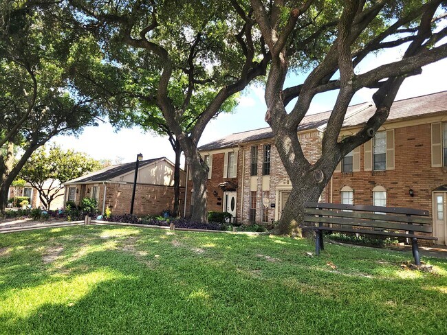 Foto del edificio - 10813 Sandpiper Dr