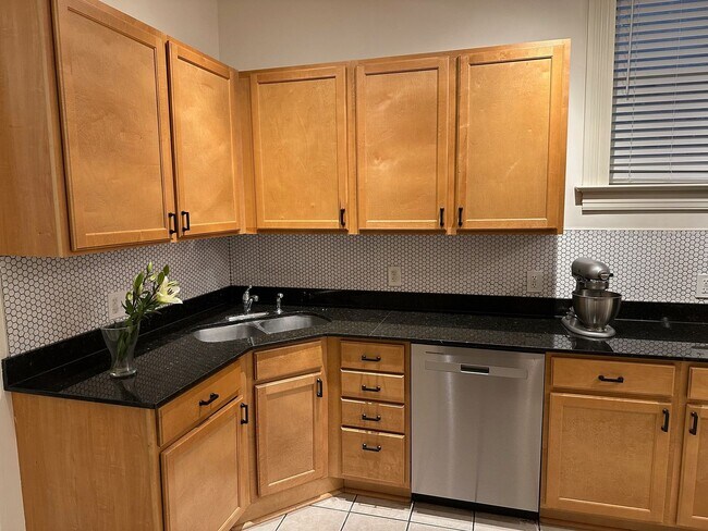 Foto del edificio - CHARMING DUPLEX - Grove District