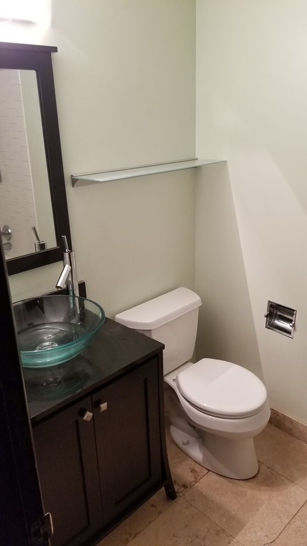 Building Photo - Great Location Quiet Living FREE DECEMBER ...