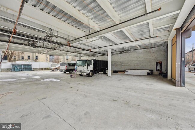 Foto del edificio - 1614 Ridge Ave