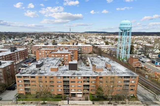 Building Photo - 100 Clinton Avenue Unit 4K
