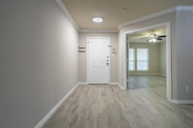 Foto del edificio - 1528 Canary Dr