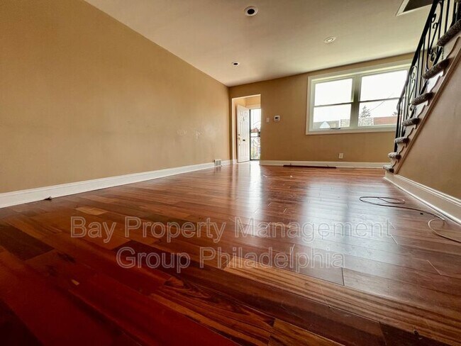 Foto del edificio - 8505 Temple Rd