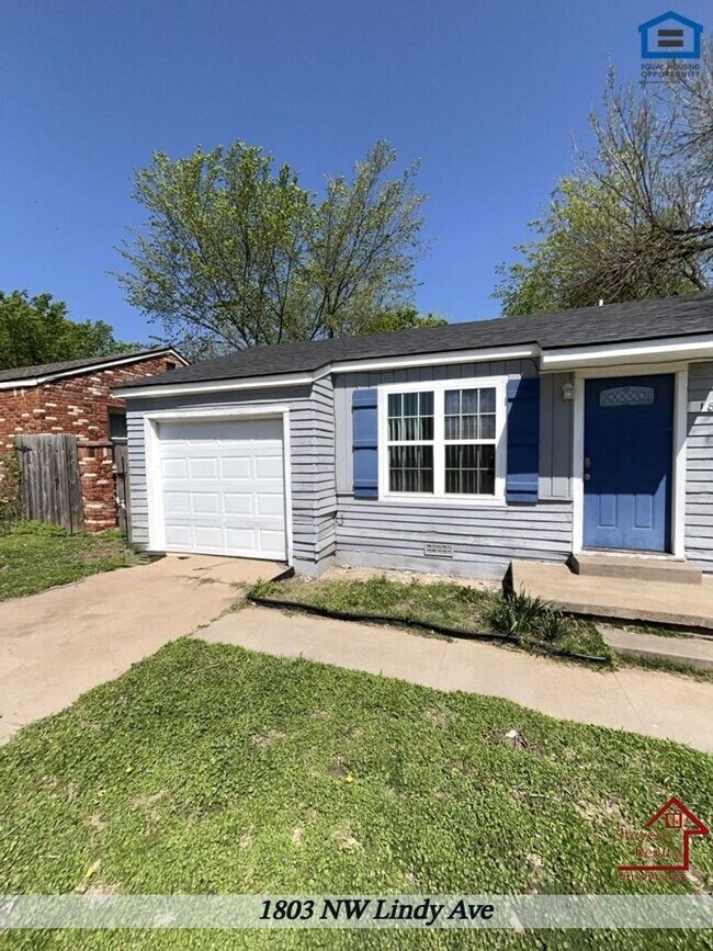 Foto del edificio - 1803 NW Lindy Ave