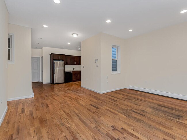 Foto del edificio - 1378 Bristow St