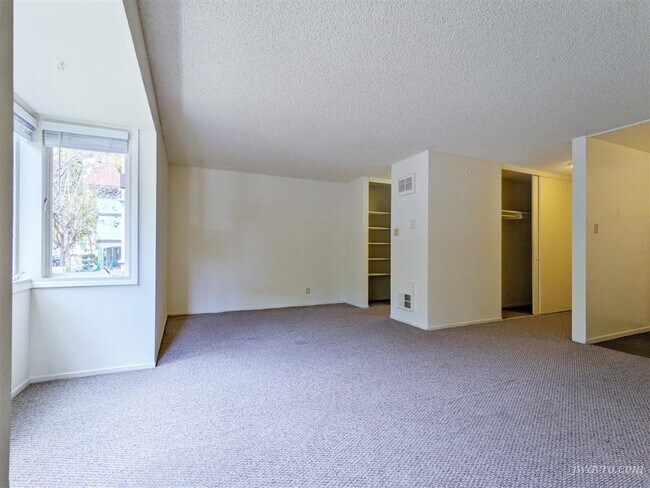 Building Photo - 1175 Ellis St