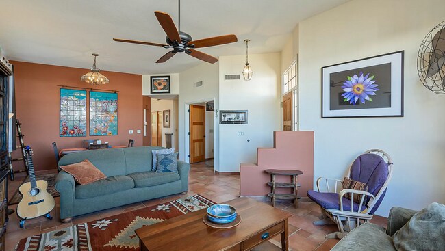 Foto del edificio - 9320 E Mikelyn Ln