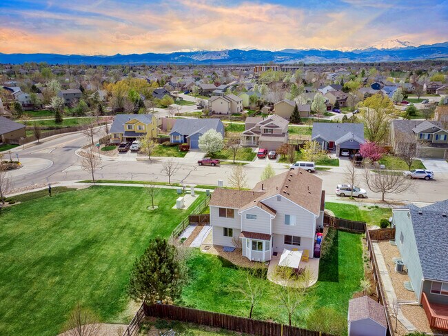 Building Photo - 2314 Santa Fe Dr