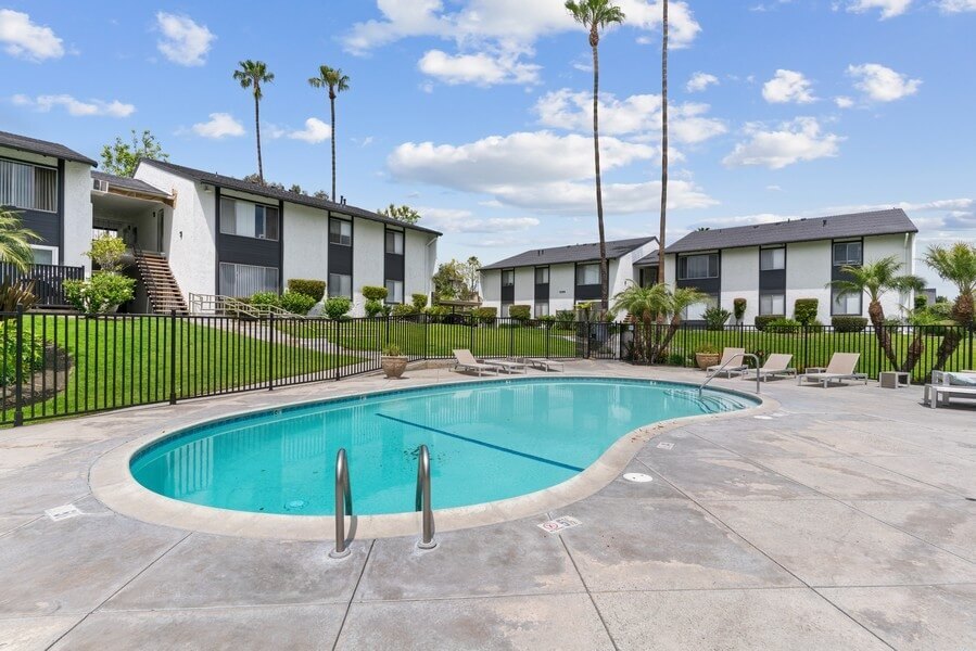 Fullerton Hills Apartments - 1203-1311 N Gilbert St Fullerton, CA ...