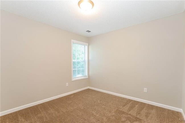 Foto del edificio - 6961 Mahonia Pl