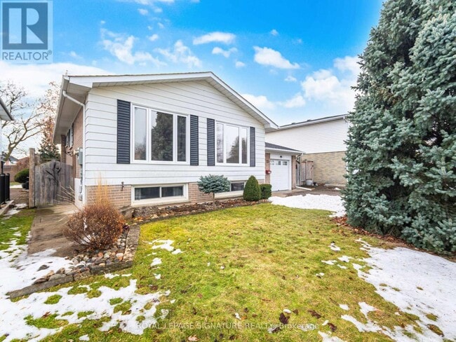 Photo du bâtiment - 23 Caldwell Crescent