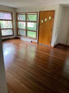 living Room - 1132 Jessie Ave
