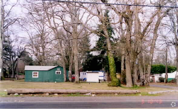 Building Photo - 14700 Union Ave SW