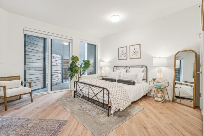 Building Photo - THE VINE