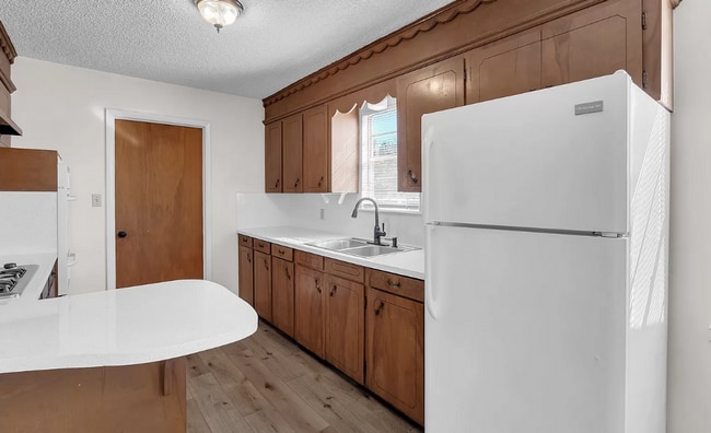 Building Photo - Beautiful 3 Bedroom Home! Jenks Schools