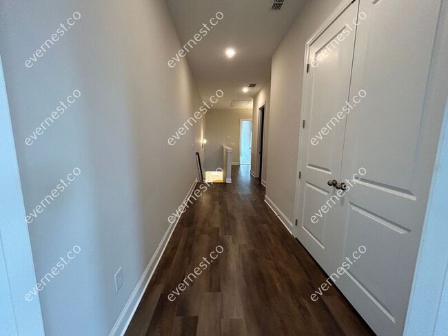 Building Photo - 647 Stickley Oak Way