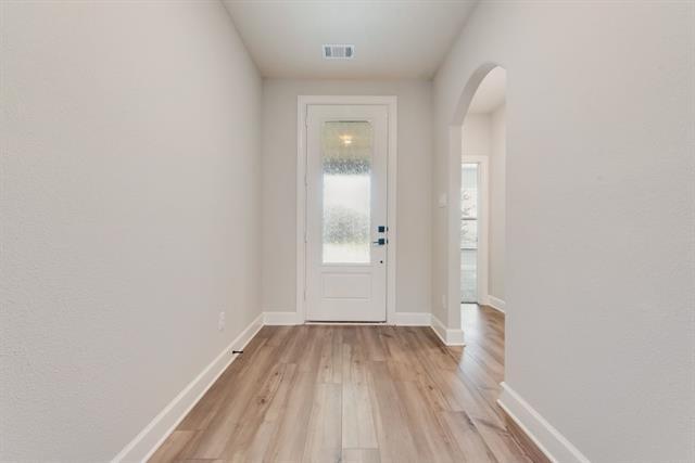 Foto del edificio - 7621 Lumber Jack Ln