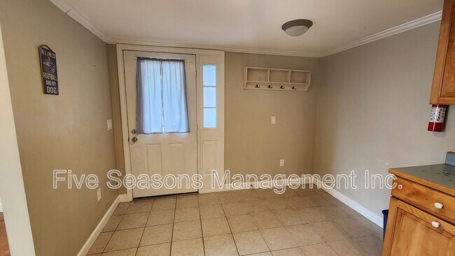 Foto del edificio - 65-67 Intervale Avenue - 1