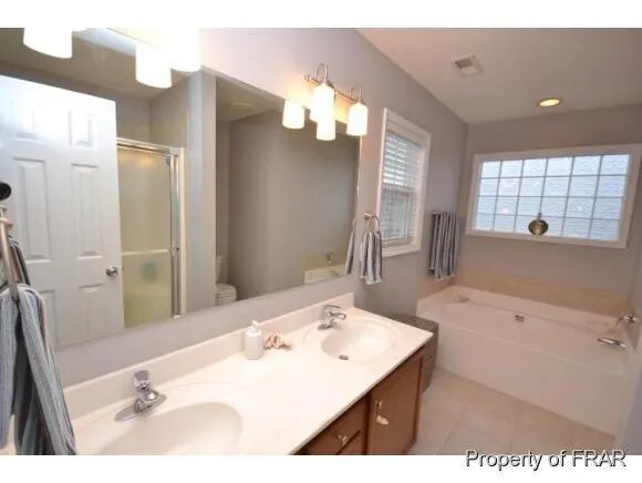 Foto del edificio - 179 Lochwood Dr